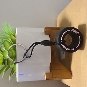 Unbranded Tire Swing Keychain Unisex Pink Trim/Black Tire NEW Office Auto Work‎